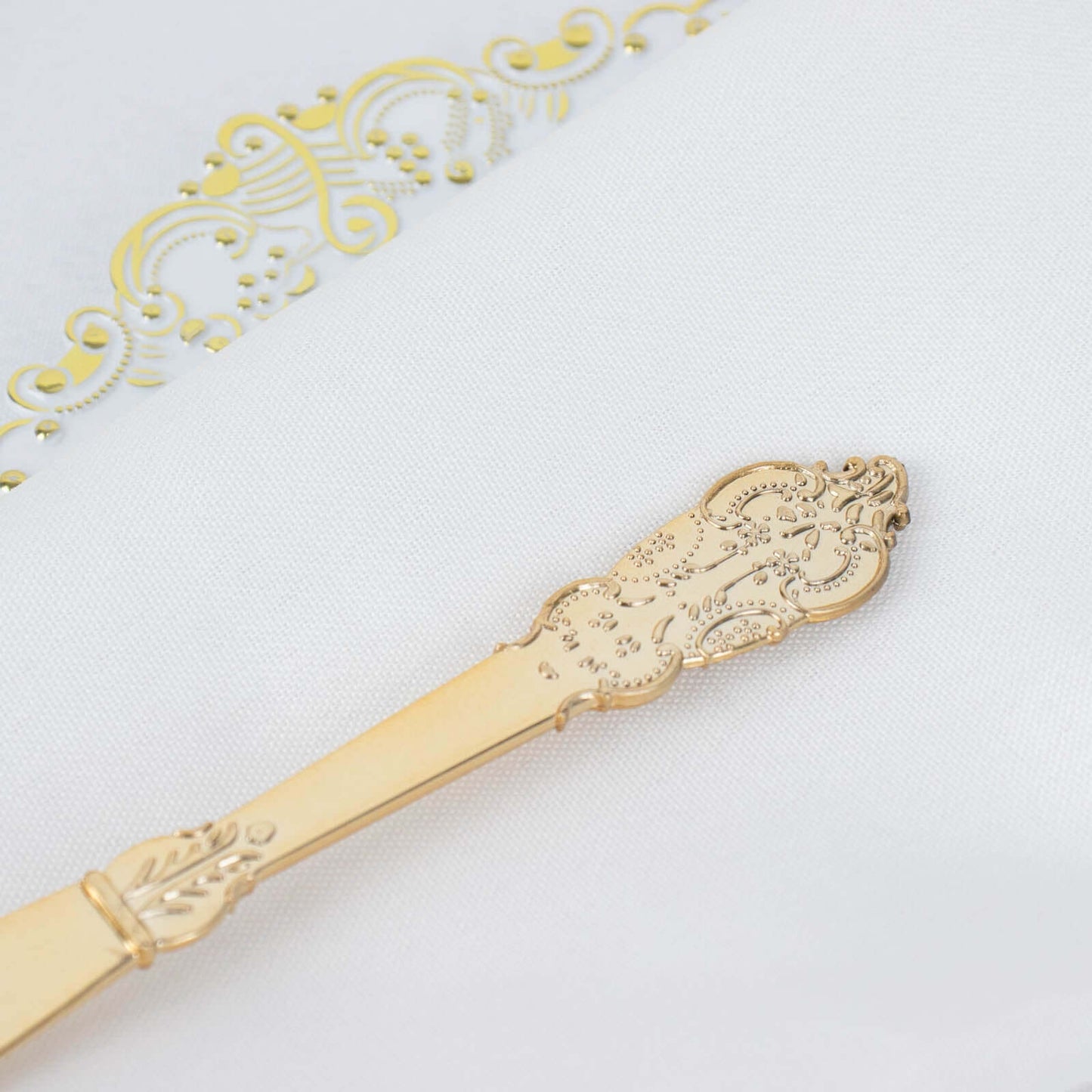 24 Pcs Plastic Silverware Set in Baroque Style Metallic Gold - Heavy Duty Disposable Knife, Fork, and Spoon Set